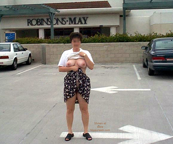 Pic #1Wife Flashes in San Diego, Pt. 3