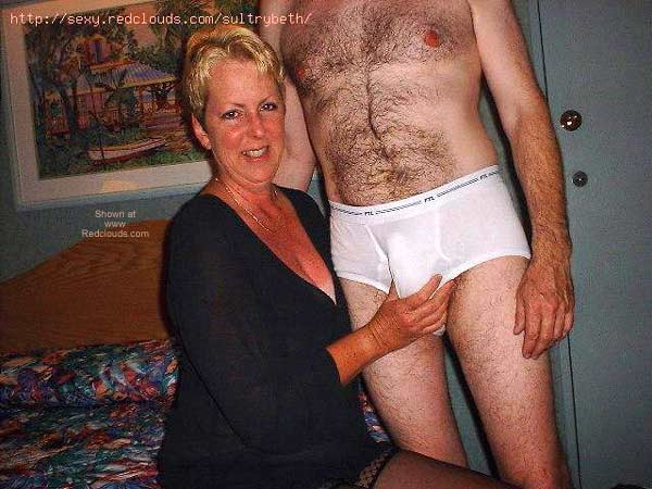 Pic #1More Sultry Beth