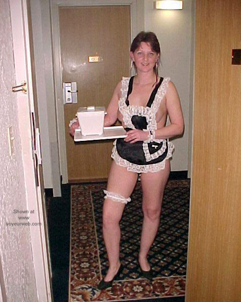 Pic #1Canadian Maid Having Fun