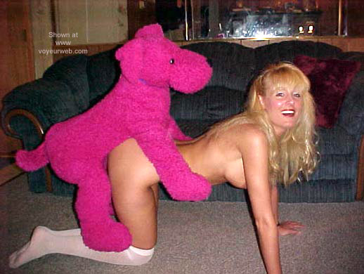 Pic #1Sexy Wife With Garfield