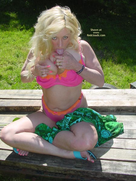 Pic #1Ashley The Flower