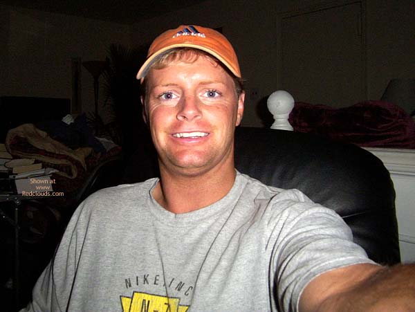 Pic #1M* SWM, 28 and Heavily Tanned