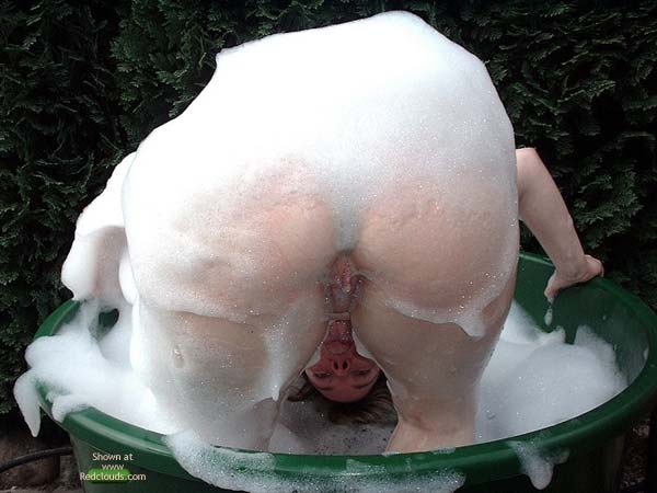 Pic #1Sexy Tina's Bathtime Fun 1