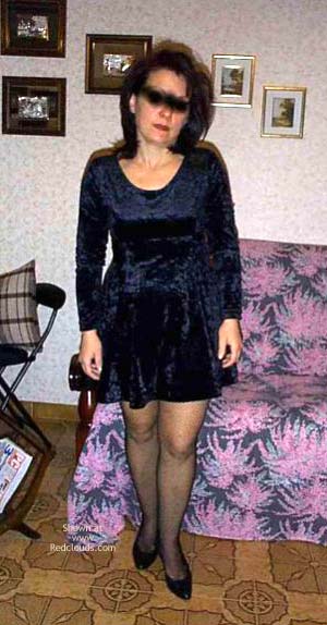 Pic #1Leila Si Mostra Con Moderazione