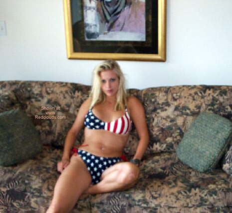 Pic #1*JO Fun On The 4th, Blonde1