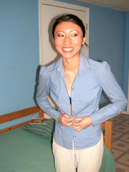 Pic #1Kiana Li Does Veggies