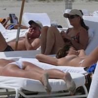 Pic #1 South Beach April 2009 - 4th