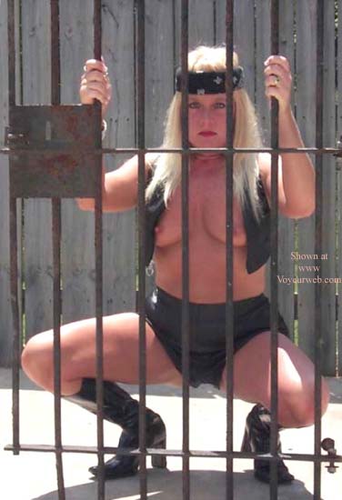 Pic #1FlashingGal Busted 2 Front View