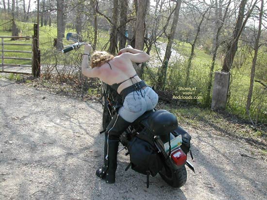 Pic #1Irish Cream Takes A Ride