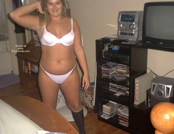 Pic #1JO STCL Gets a Mouthful