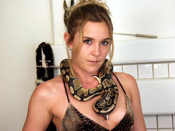 Pic #1Python Pussy