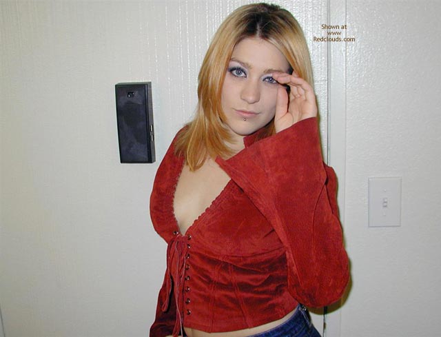 Pic #1Emma 19 And Totally Awesome