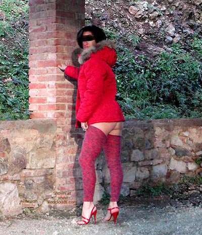 Pic #1 Nadin in The Snow