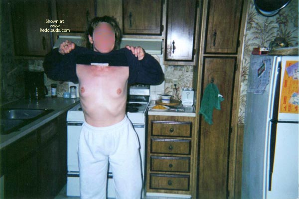 Pic #1Showing Her Cherry For Redclouds