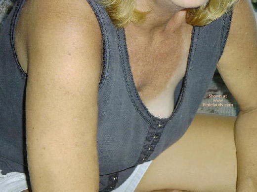 Pic #1A Little Peek and a Little Pose