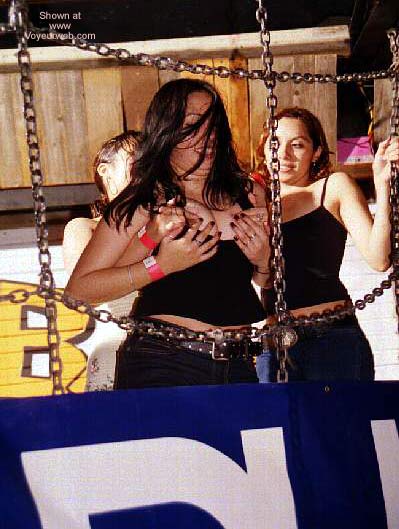 Pic #1*GG Girls Must Have Fun