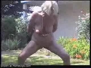Pic #1Peeing 2