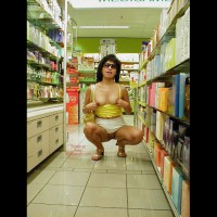 Pic #1Shopping &agrave; Nyon