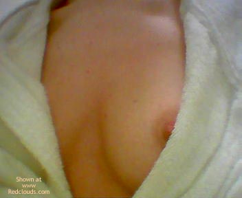 Pic #1Hot Italian Girl 22 yo