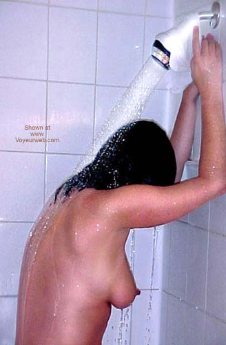 Pic #1Kim Takes A Shower