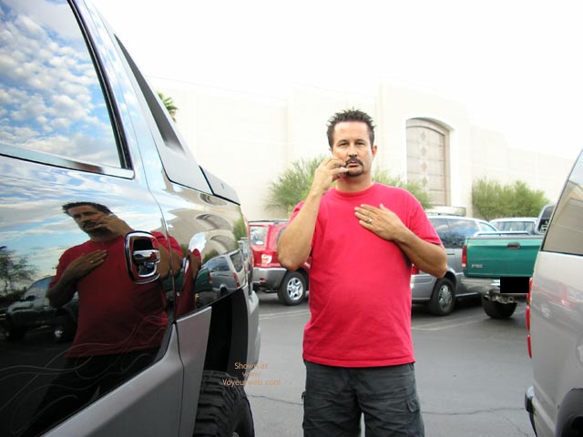 Pic #1M* Outside Nude