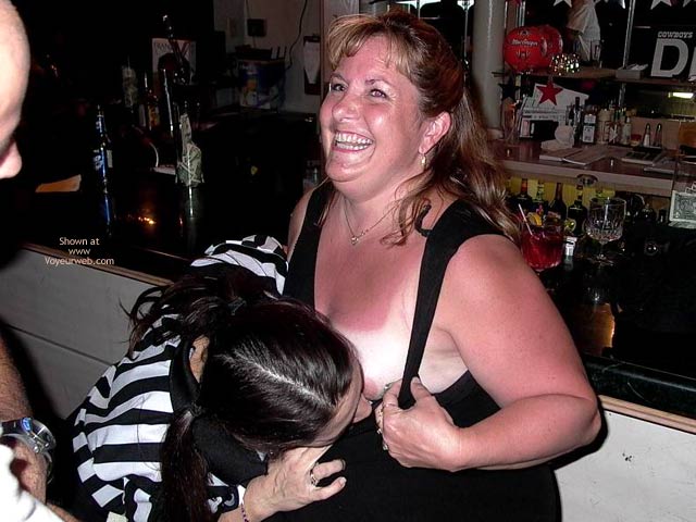 Pic #1Hot Texas Kisses