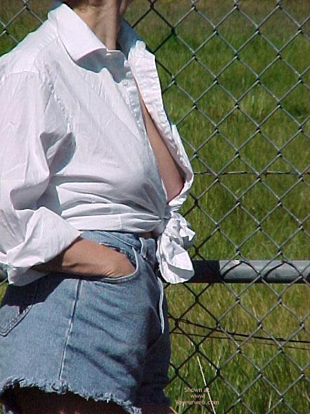 Pic #1Lady Venus Outside