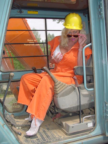 Pic #1Ashley On The Job