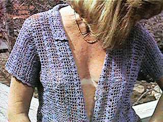 Pic #1Kate Shows Her Tan