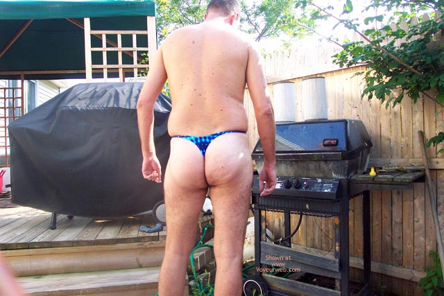 Pic #1M* Outdoor Guy