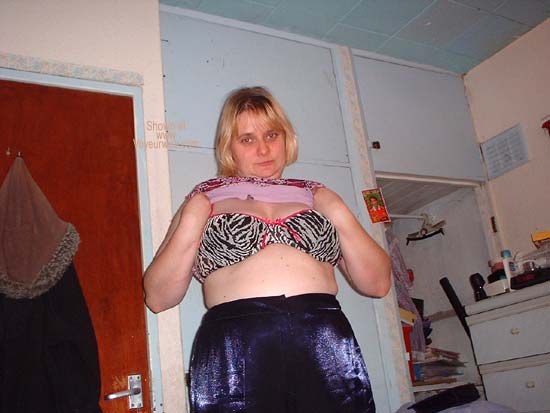 Pic #1Caz in New Undies