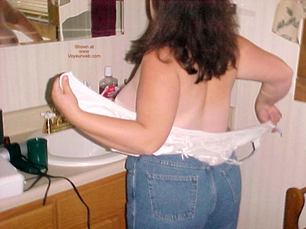 Pic #1W/G Dressing-Voyeur