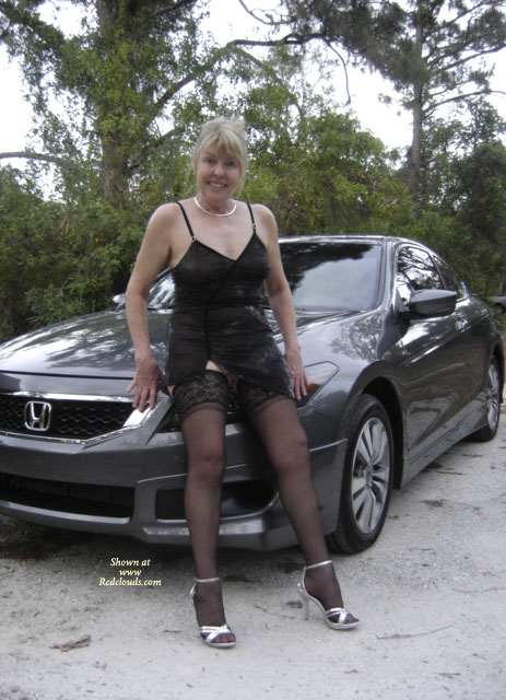 Pic #1Daisy&#39;s New Car