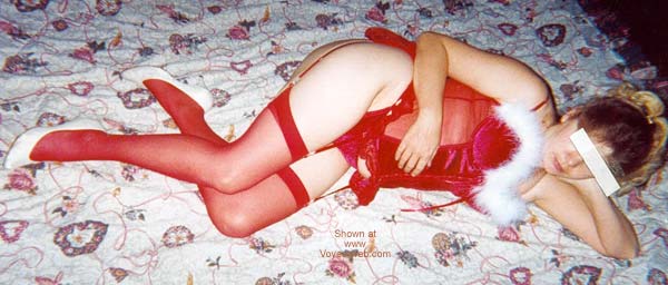 Pic #1*SN Wife in Red - Merry Christmas