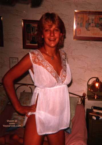 Pic #1 New Pictures Of Angela