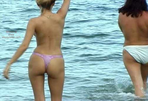 Pic #1*GG Two Girls At The Beach