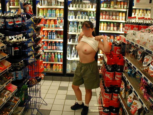 Pic #1Happy Playing In The Market