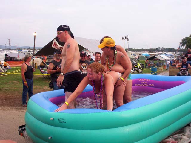 Pic #1Easy Rider Women Ride Again In 2003