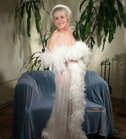 Pic #161 Year Old Woman Ozing Sensuality #2