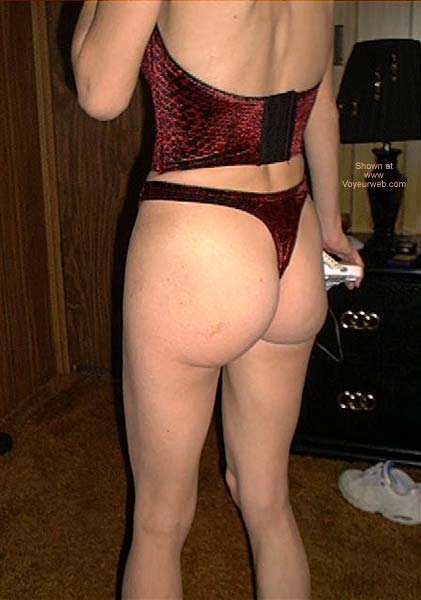 Pic #1*WH Takin Em Off