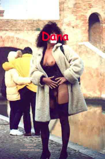 Pic #1Dana