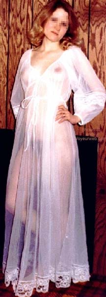 Pic #1Hot Michelle @ 18 &amp; 42