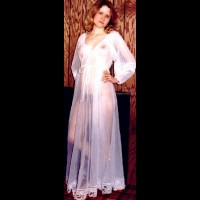 Pic #1Hot Michelle @ 18 &amp; 42