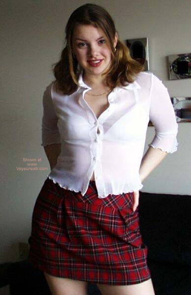 Pic #1Lipgloss Tries To Study!