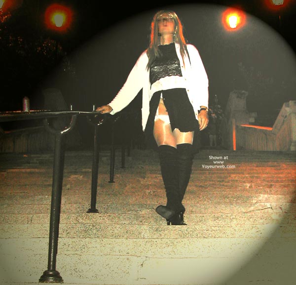 Pic #1Caroline A La Tour Eiffel