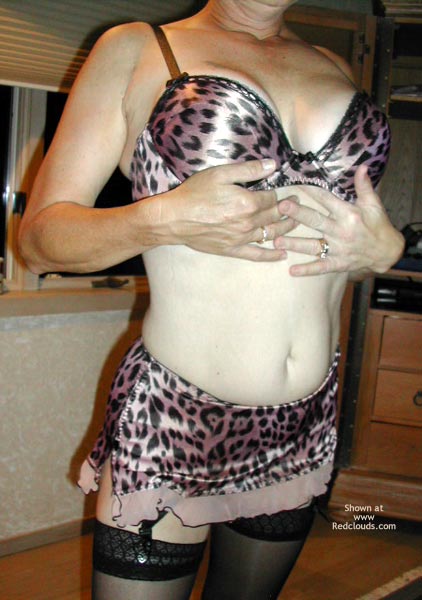 Pic #1Birthday Gift From Sexy Wife