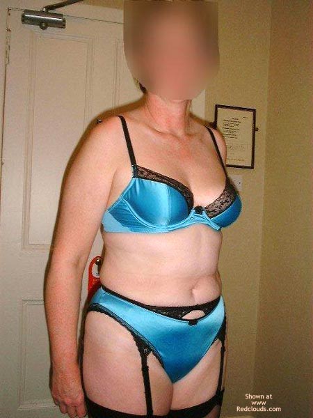 Pic #1Mature In Blue