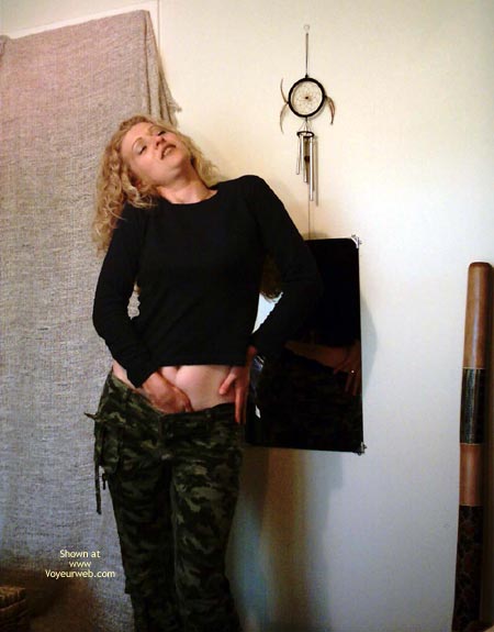 Pic #1Cant Stay In Her Camo,S