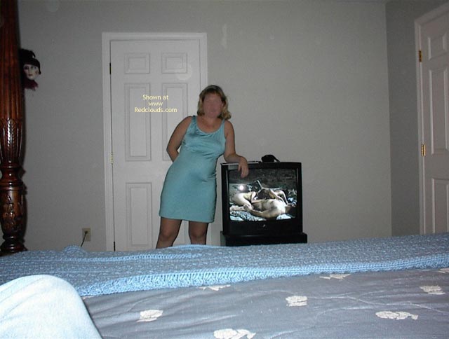 Pic #1Pregnant Chrissy Plays