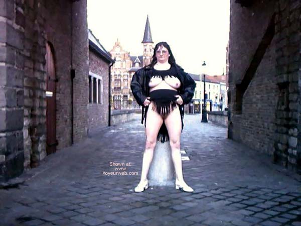 Pic #1Annick